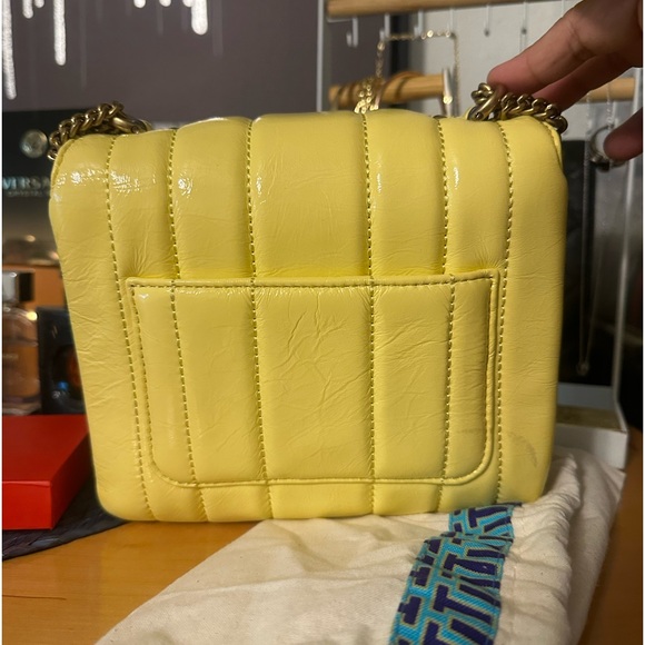 Tory Burch Yellow Crossbody Bag - Picture 2 of 4